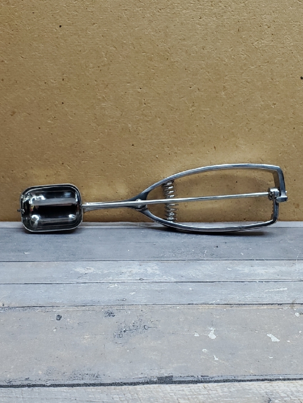 Vollrath 18-8 Stainless Steel Disher Size 30